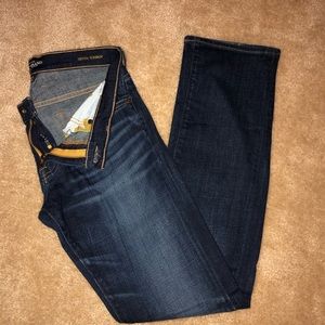 Lucky brand size 4/27 strait cut jean